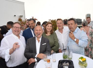 República Dominicana y Cuba celebran con éxito en Bruselas Noche de Cigarros y Ron