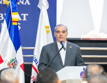  Presidente Abinader destaca reducci&oacute;n de la pobreza y avances sociales y econ&oacute;micos de Rep&uacute;blica Dominicana