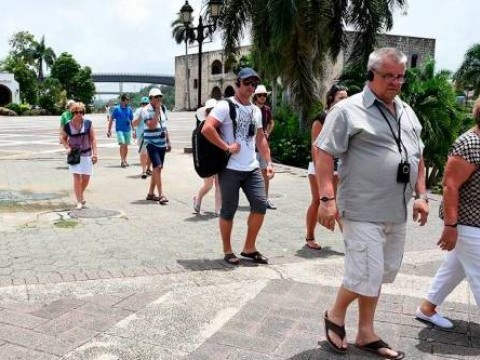 Registran aumento en la llegada de turistas al país