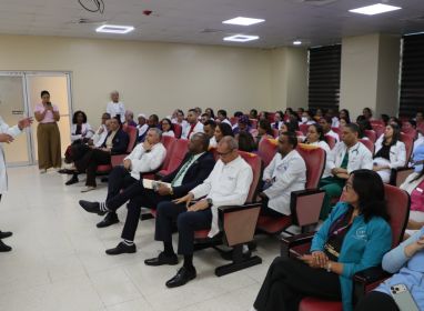 Director SNS inicia recorrido por maternidades del país; establece tolerancia cero a la mortalidad materno-infantil evitable