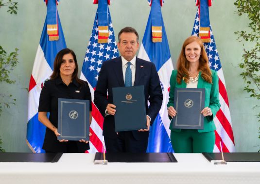  República Dominicana se adhiere a la Declaración de Consenso de Ginebra sobre la promoción de la salud de la mujer y el fortalecimiento de la familia