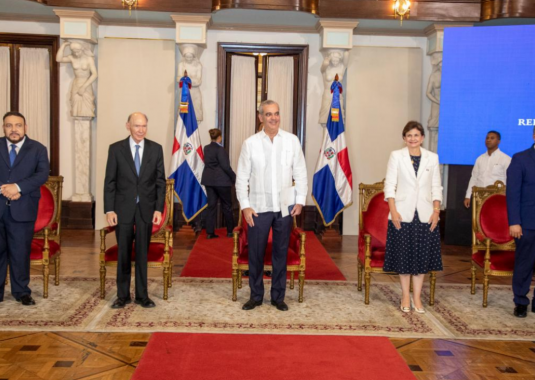  Presidente Abinader anuncia nueva sede para la Academia Dominicana de la Historia en su 95. ° aniversario