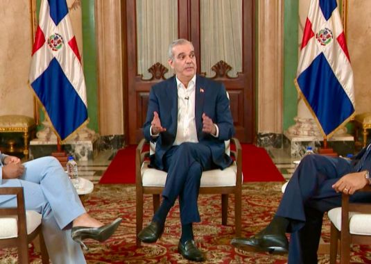 Presidente Abinader: El Gobierno escucha las preocupaciones de la población, da seguimiento a cada situación y mantiene su compromiso con el consenso y la estabilidad social