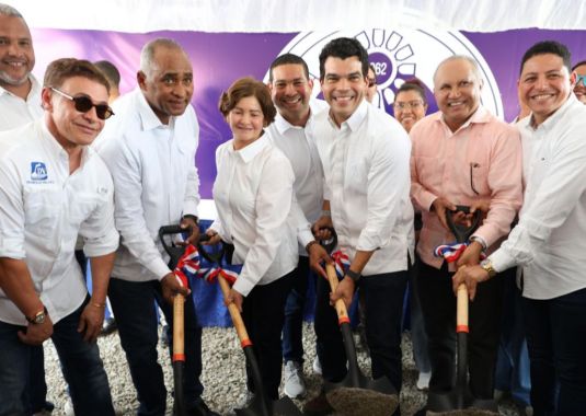 El Inapa inicia ampliación de las redes de distribución del acueducto múltiple de Baní