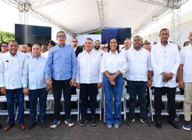 SNS inaugura Unidad de Pie Diabético y centros de atención primaria en Bahoruco