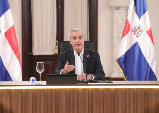 Presidente Luis Abinader advierte no permitirá bandas haitianas a menos de 20 kilómetros de la frontera y asegura la misma se encuentra en su mayor nivel de protección