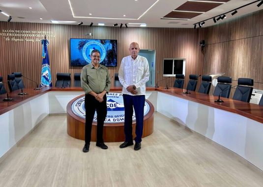 Erdwin Olivares asume la dirección del COE y promete seguir fortaleciendo la gestión de emergencias
