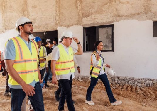 Ministro Jean Luis Rodríguez supervisa construcción del Hospital Traumatológico de San Cristóbal