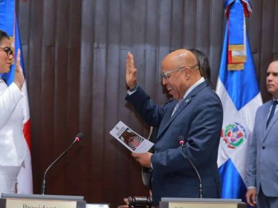 Diputados escogen a Minerva Frías para ocupar la curul de su padre fallecido