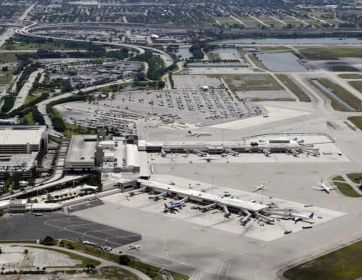 Aeropuerto en Florida cambia de forma oficial su nombre en honor a Donald Trump