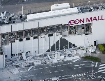 Un muerto y varias personas atrapadas tras colapso de centro comercial en Japón por terremoto