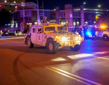 La Polic&iacute;a de EE.UU. mata a tiros a un hombre en medio de las protestas en Louisville