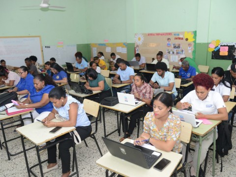 M&aacute;s&nbsp;de&nbsp;40&nbsp;mil&nbsp;docentes&nbsp;fortalecen&nbsp;sus&nbsp;competencias&nbsp;con&nbsp;programas&nbsp;de&nbsp;formaci&oacute;n&nbsp;impulsados&nbsp;por&nbsp;el&nbsp;INAFOCAM&nbsp;para&nbsp;el&nbsp;a&ntilde;o&nbsp;escolar&nbsp;2026-2027
