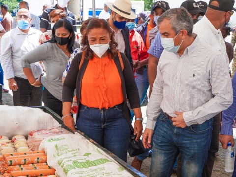 INESPRE llama a la poblaci&oacute;n a comprar comida barata en sus programas institucionales