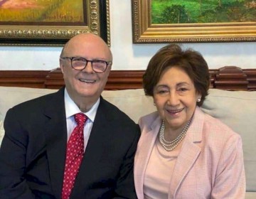 &ldquo;Nunca se meti&oacute; en la cabeza que era primera dama&rdquo;: Hip&oacute;lito Mej&iacute;a destaca cualidades de do&ntilde;a Rosa