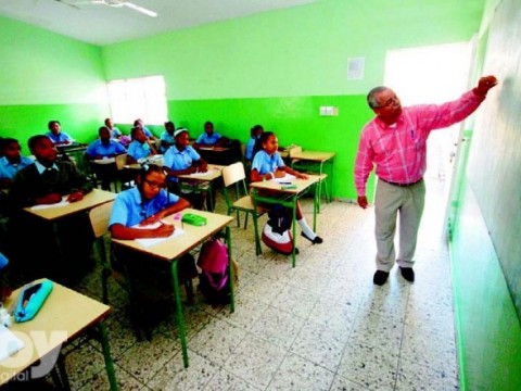 Presidente Danilo Median felicita a los maestros en su d&iacute;a 