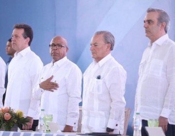 Abinader encabeza inicio zona franca y expansi&oacute;n aeropuerto Punta Cana
