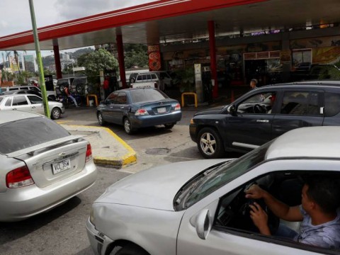 Venezuela recibe combustible de Ir&aacute;n en medio de protestas