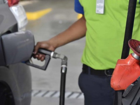 &iquest;Cu&aacute;les combustibles variar&aacute;n de precio a partir del s&aacute;bado?