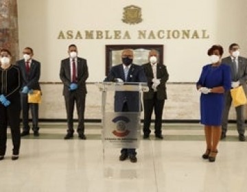 Fuerza del Pueblo y PRM solo aprobar&aacute;n 17 d&iacute;as de estado de emergencia 