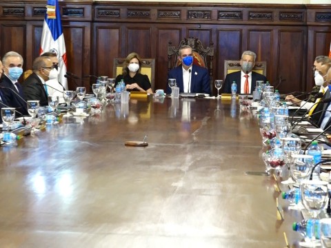 Consejo de Ministros aprueba presupuesto por un bill&oacute;n de pesos