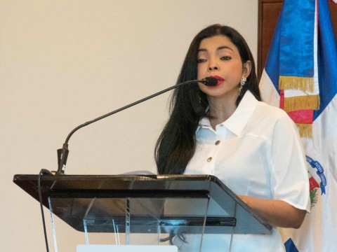 Yeni Berenice asegura la trata de personas es uno de los negocios il&iacute;citos m&aacute;s lucrativos en todo el mundo