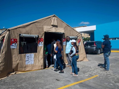 Rep&uacute;blica Dominicana vacuna "casa a casa" para contener brote de c&oacute;lera