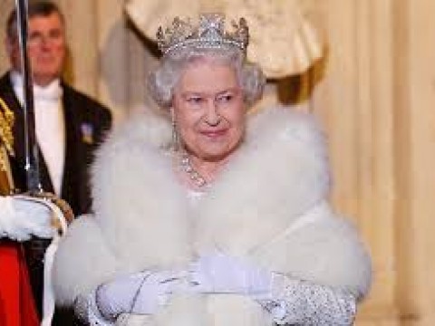 Isabel II se dejar&aacute; ver en una peque&ntilde;a ceremonia para celebrar su cumplea&ntilde;os