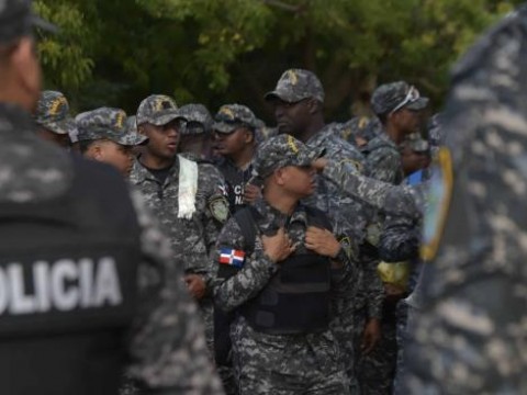 Aumentan agentes policiales en Santiago para reforzar la vigilancia por elecciones municipales
