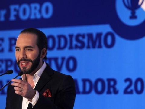 Piden que se declare "inaplicable" resoluci&oacute;n que habilita la reelecci&oacute;n en El Salvador