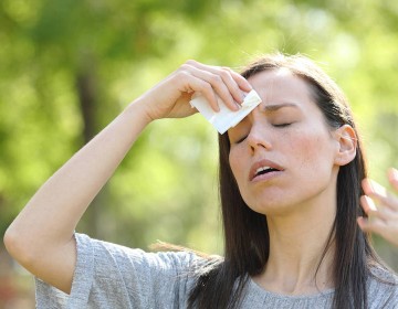 Temperaturas calurosas y chubascos en la tarde se esperan este viernes segun la Onamet