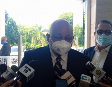 Educación pedirá vacunar a familias de estudiantes si se aprueba reapertura general de escuelas