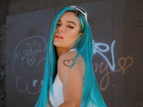 &ldquo;No miro pa atr&aacute;s ni pa parquearme&rdquo;, Karol G enciende las redes sociales