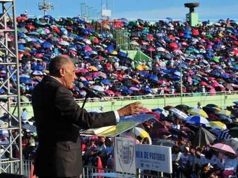 Asistentes a la Batalla de la Fe deber&aacute;n presentar tarjeta de vacunaci&oacute;n