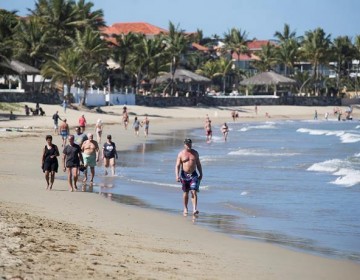 Estados Unidos baja a nivel 2 alerta de viaje a RD por disminuci&oacute;n del covid-19 y mayor seguridad