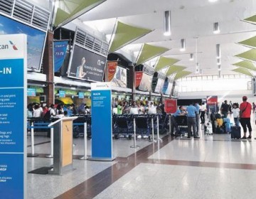 Aerol&iacute;neas explican obst&aacute;culos para eliminar cobro de US$10 a pasajeros dominicanos 