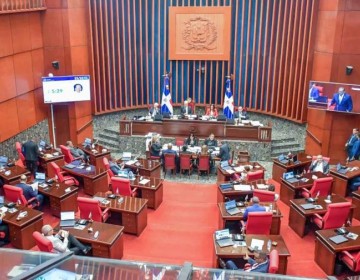 Los tres senadores del PRM que se quedaron fuera de las elecciones de 2024