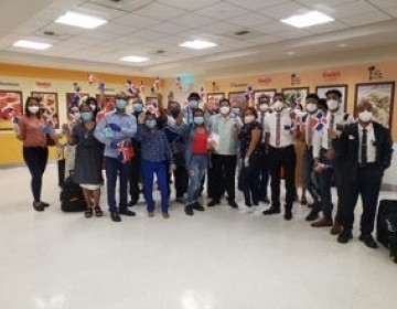 Gobierno facilita retorno de 66 dominicanos varados en San Juan, Puerto Rico