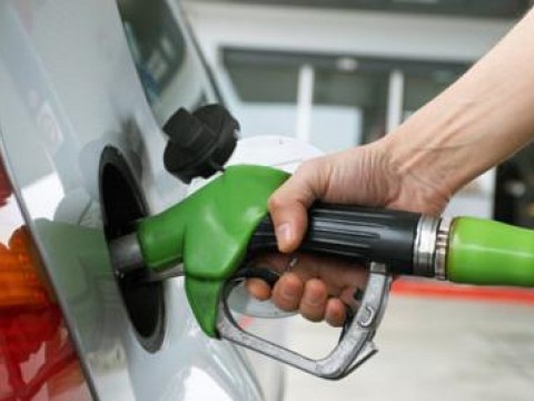 Gobierno aumenta RD$2.70 al gasoil y congela resto de combustibles