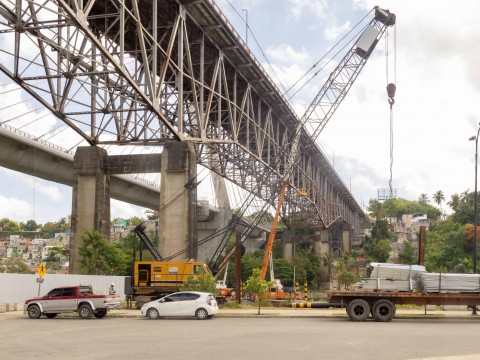 Puente de la 17 entra en fase de sustituci&oacute;n de estructuras met&aacute;licas