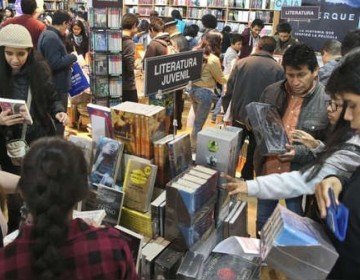 &iexcl;En Hora Buena! Per&uacute; aprueba por primera vez una Ley del Libro  