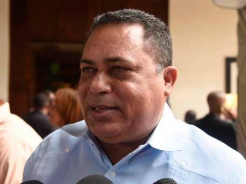 Alcaldes que declaran estado de emergencia municipal usurpan funciones del poder ejecutivo seg&uacute;n experto en municipalidad 