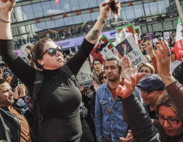 Suman 41 muertos en protestas en Ir&aacute;n por muerte de Mahsa Amini