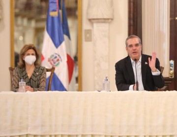 Presidente Abinader explica porqu&eacute; la hay tardanza en reporte de muertos por coronavirus