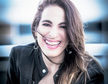 &ldquo;Hoy&rdquo; el nuevo sencillo de Henya brinda una respuesta contundente a la actual realidad de la humanidad
