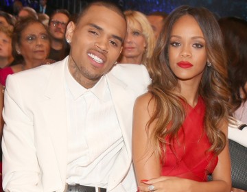 Rihanna confiesa que todav&iacute;a ama a Chris Brown 
