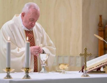 El papa pide rezar por los gobernantes en vez de insultarlos
