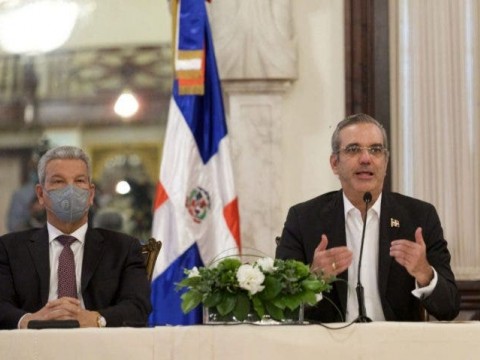 "El gobierno pasado no dej&oacute; un centavo para programas sociales" dice presidente Abinader