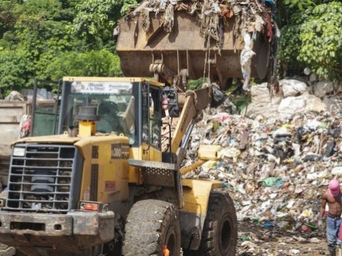 Intervienen vertedero a cielo abierto en orillas del R&iacute;o Ozama