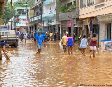 Lluvias torrenciales dejan trece muertos y 45 desaparecidos en Brasil 